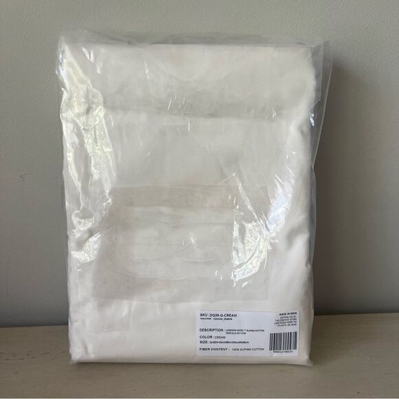 New Queen Duvet Cover, The Company Store
Legends Hotel Cream Supima Cotton 92x98 - Picture 2 of 9
